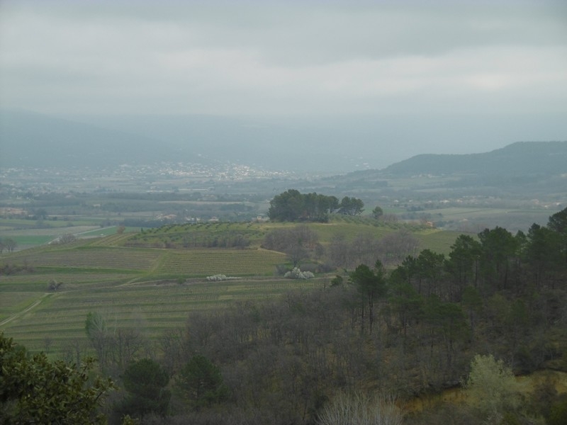 en allant vers Roussillon